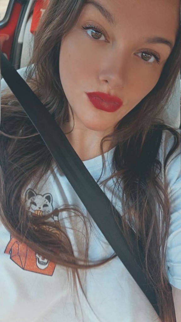Ceri in her car